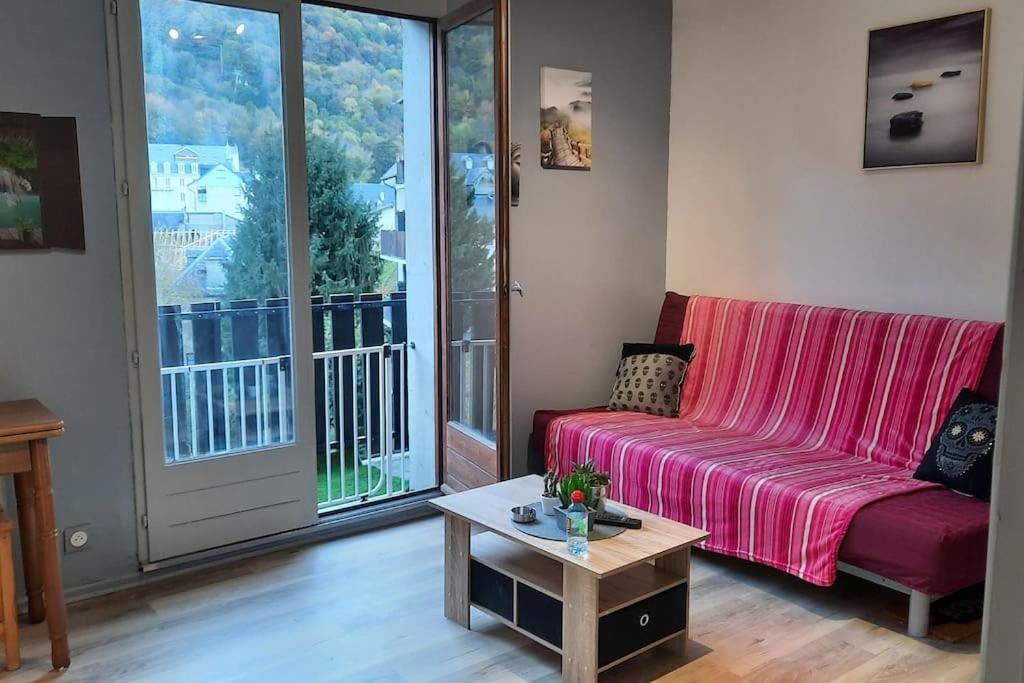 Studio Calme Pour 4 Pers. Vue Exceptionnelle Bagneres-de-Luchon Bagian luar foto