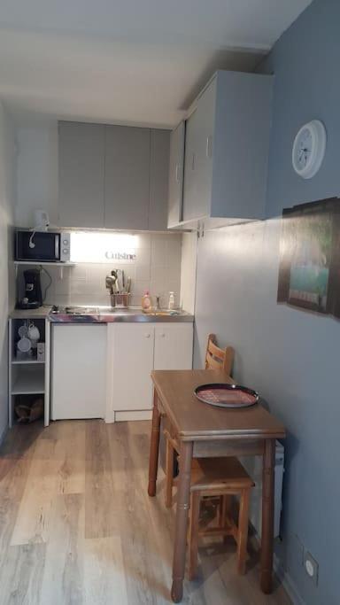 Studio Calme Pour 4 Pers. Vue Exceptionnelle Bagneres-de-Luchon Bagian luar foto